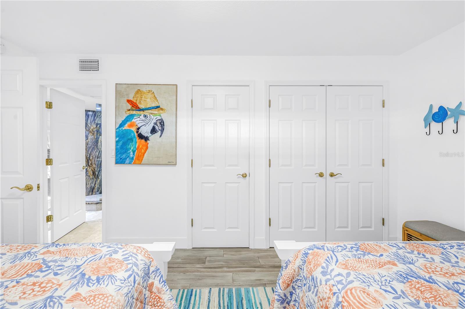 SILVER SANDS BEACH & RACQUET CLUB - Residential