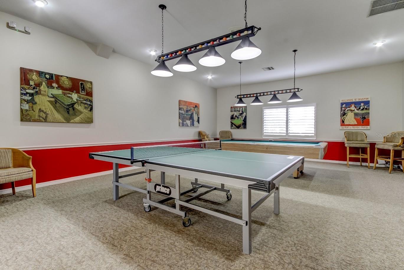 SILVER SANDS BEACH & RACQUET CLUB - Residential