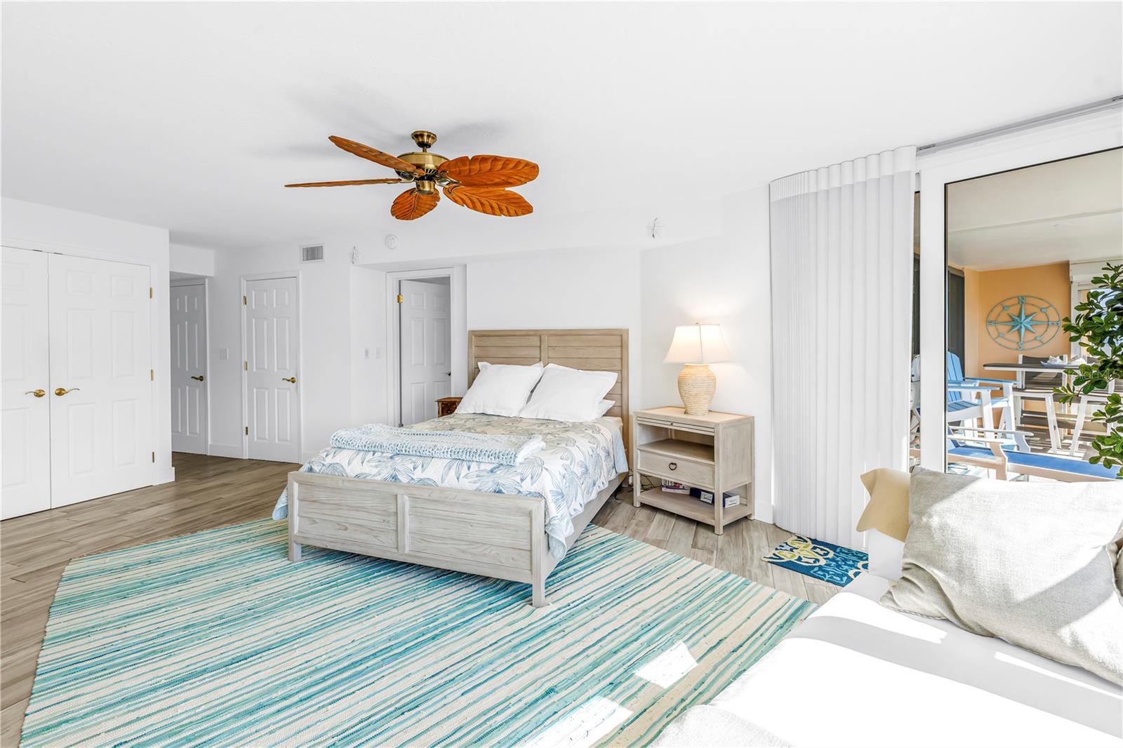 SILVER SANDS BEACH & RACQUET CLUB - Residential