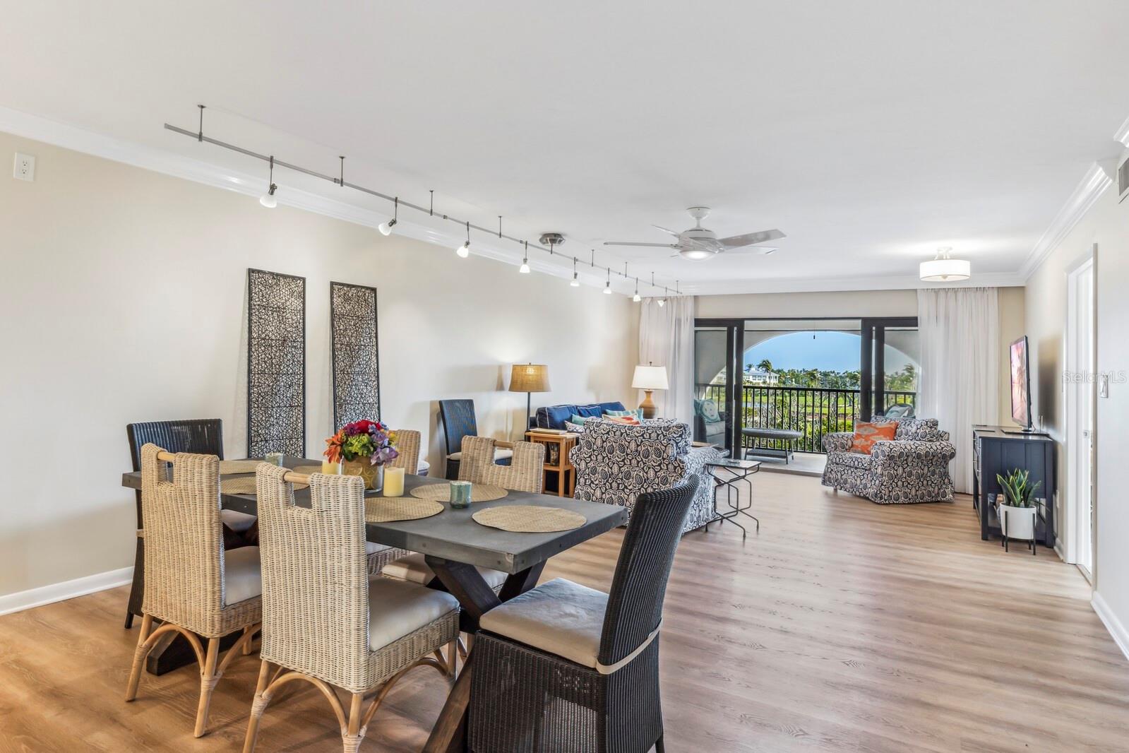 SILVER KING CONDO PH 1 - Residential