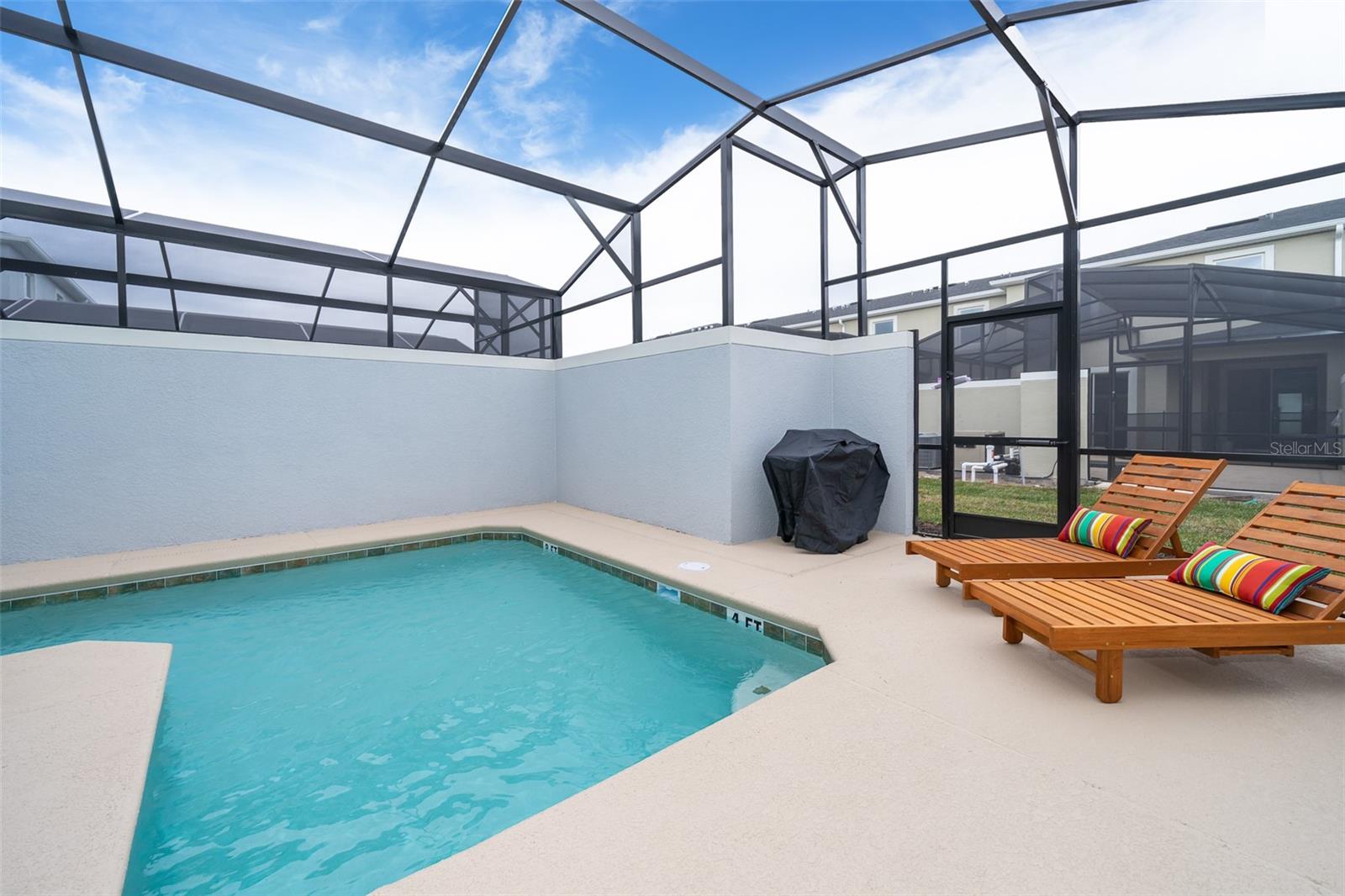 COVE AT STOREY LAKE 4 - Residential Lease