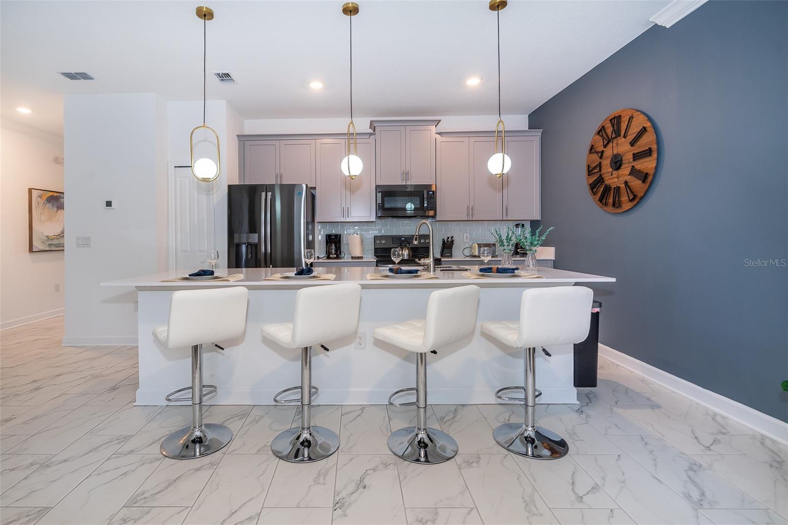 COVE AT STOREY LAKE 4 - Residential Lease