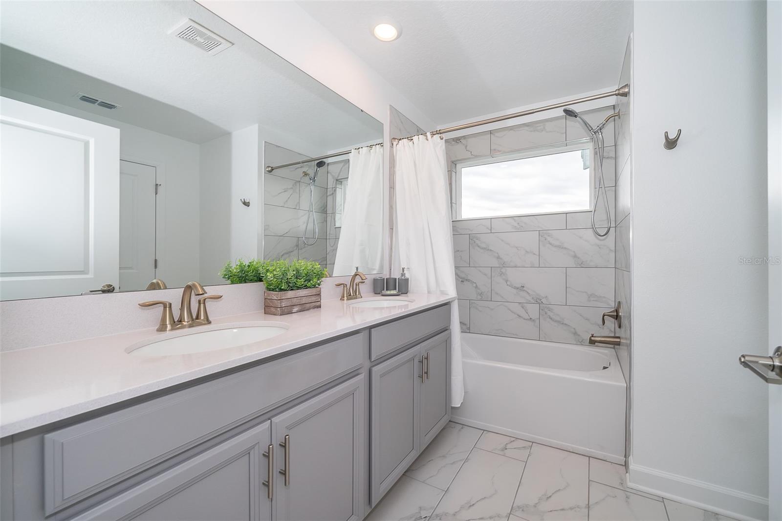 COVE AT STOREY LAKE 4 - Residential Lease