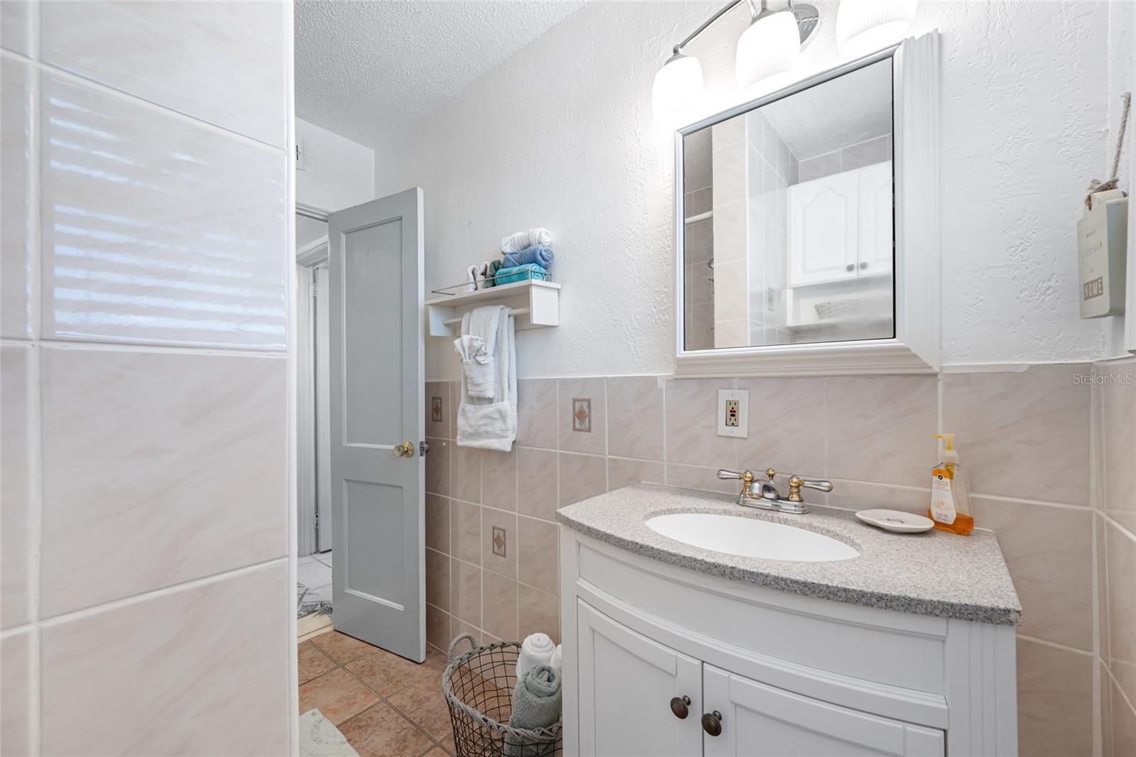 FRIENDLY NATIVE BEACH RESORT - Residential