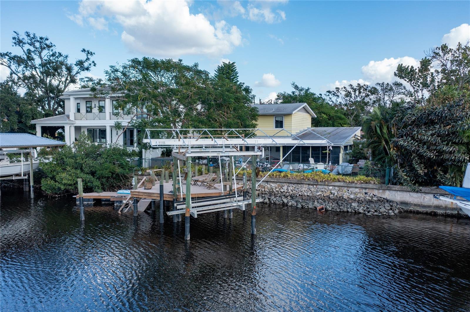 DAVIS ISLANDS PB10 PG52 TO 57 - Residential