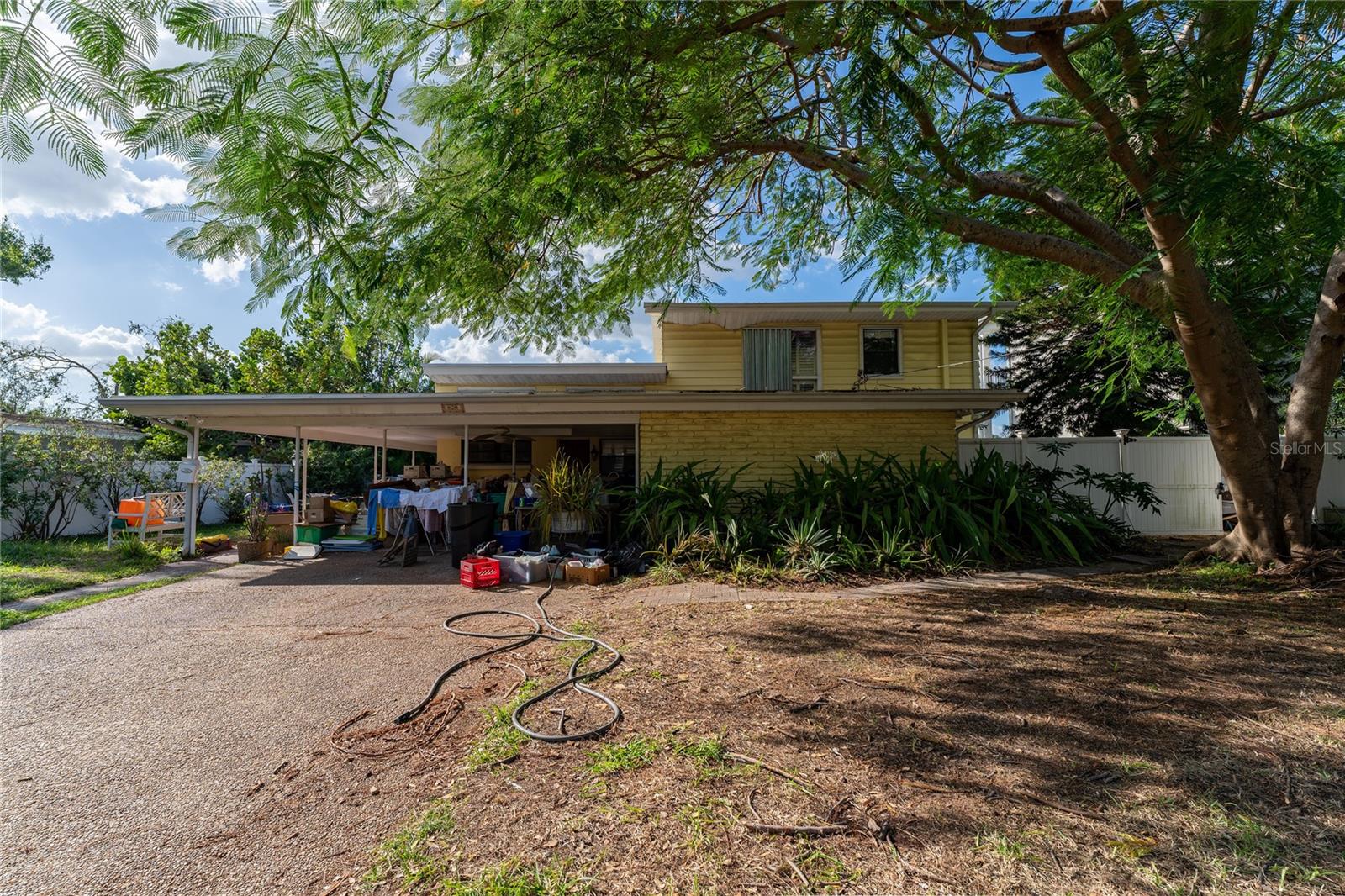 DAVIS ISLANDS PB10 PG52 TO 57 - Residential