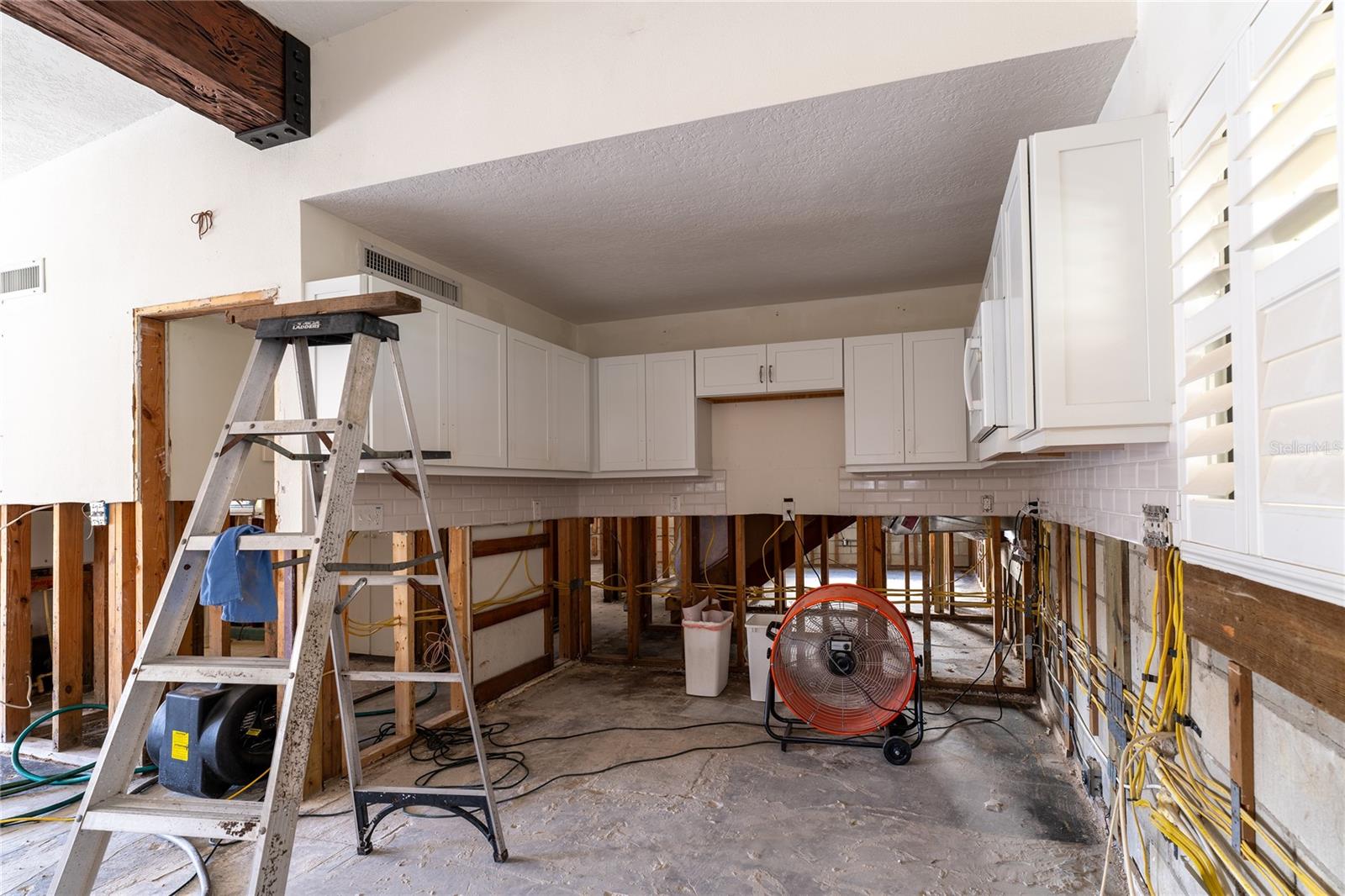 DAVIS ISLANDS PB10 PG52 TO 57 - Residential