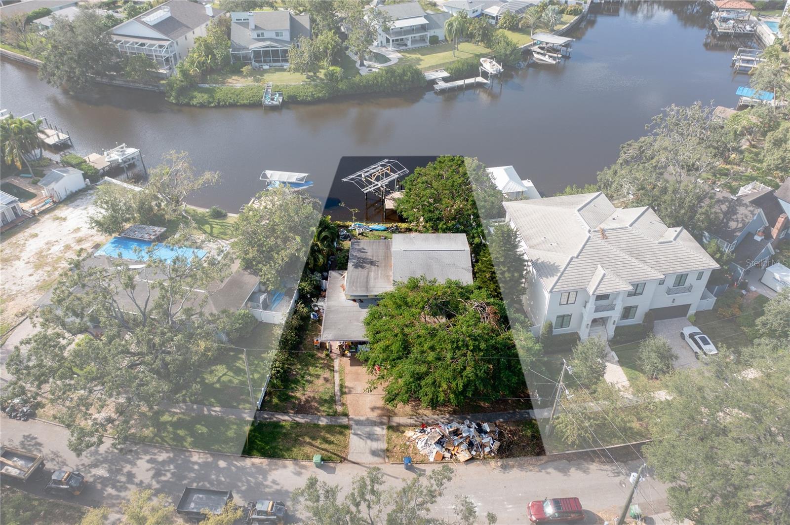 DAVIS ISLANDS PB10 PG52 TO 57 - Residential