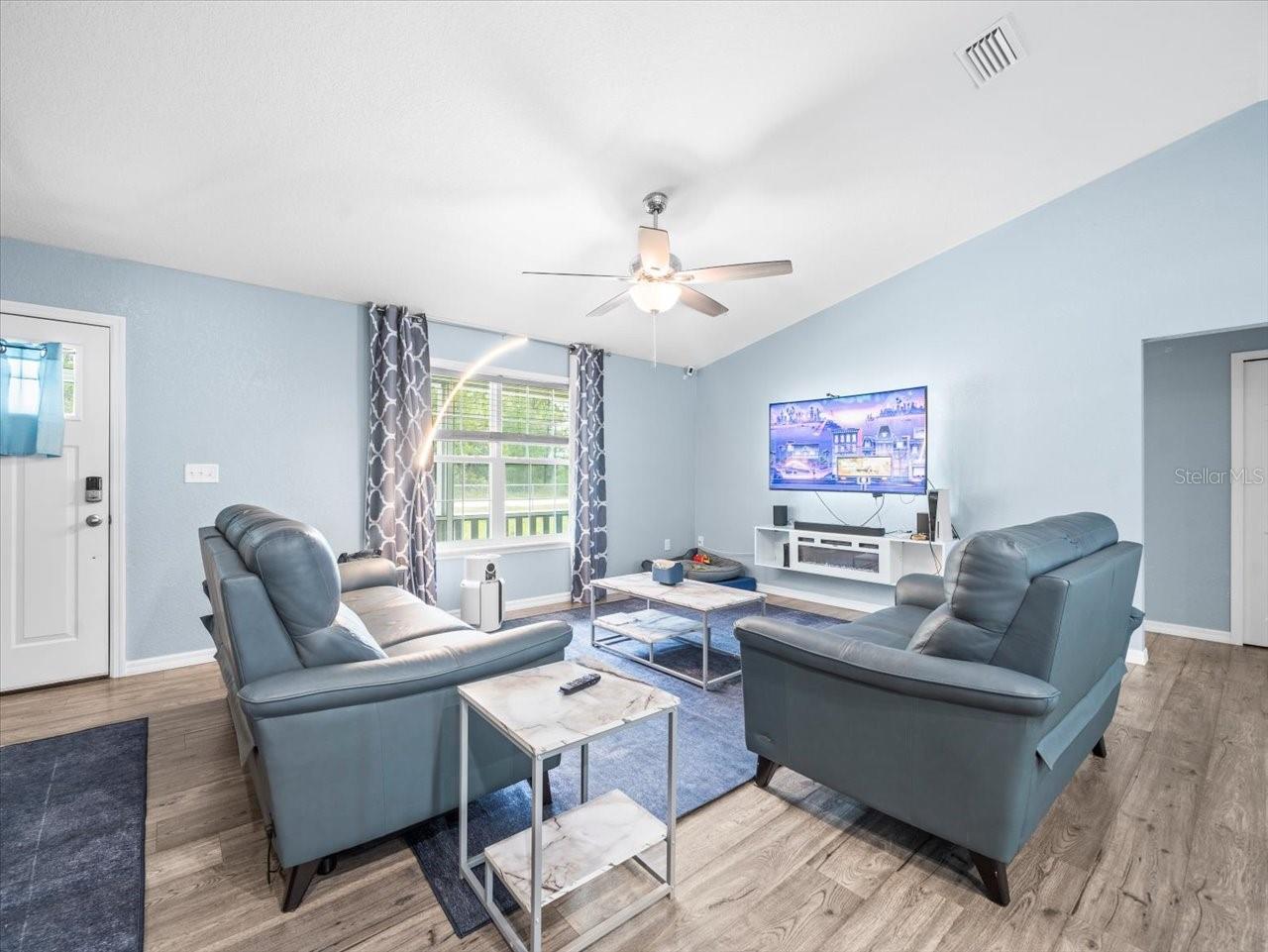 ROYAL HIGHLANDS - Residential