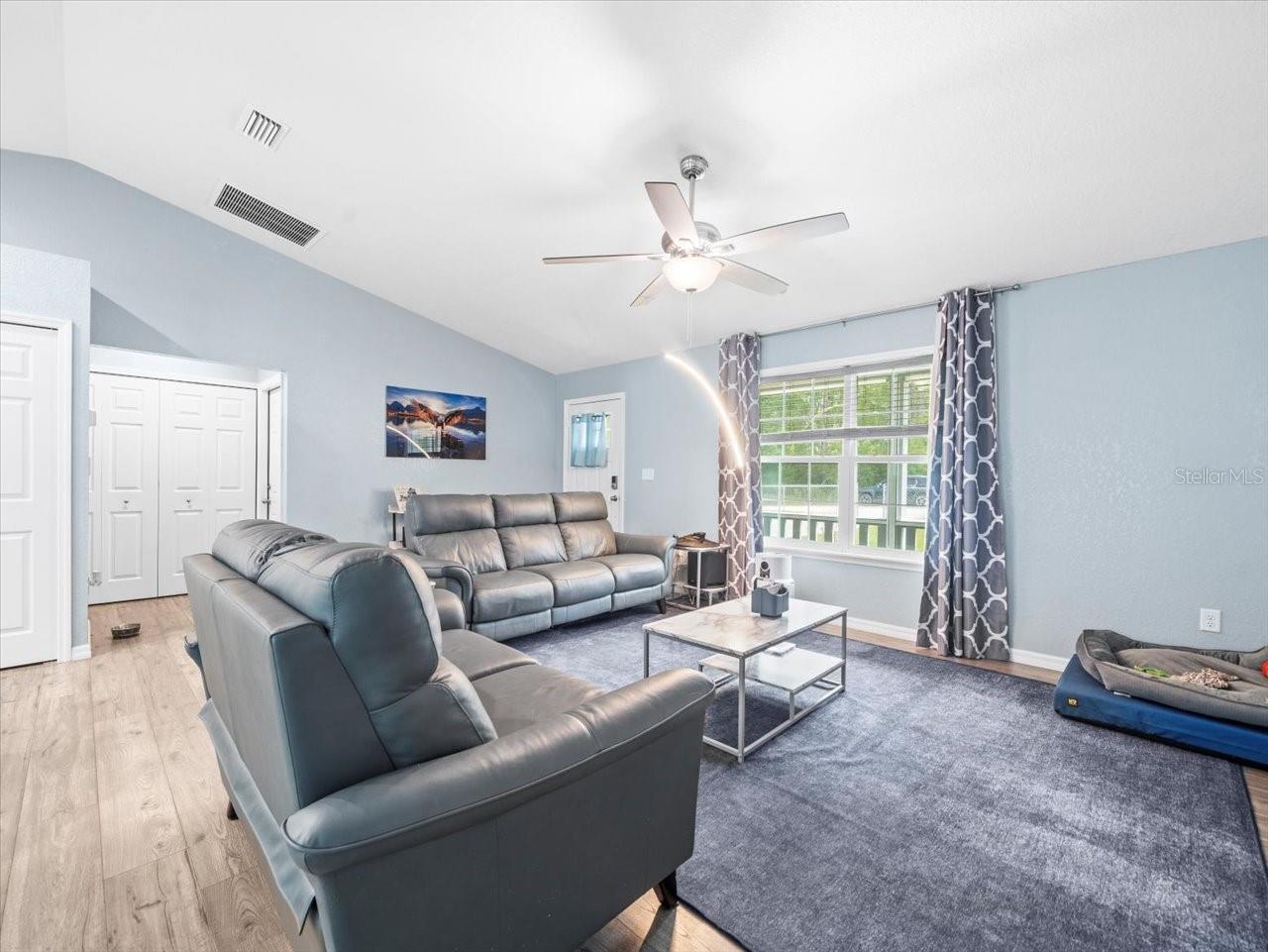 ROYAL HIGHLANDS - Residential