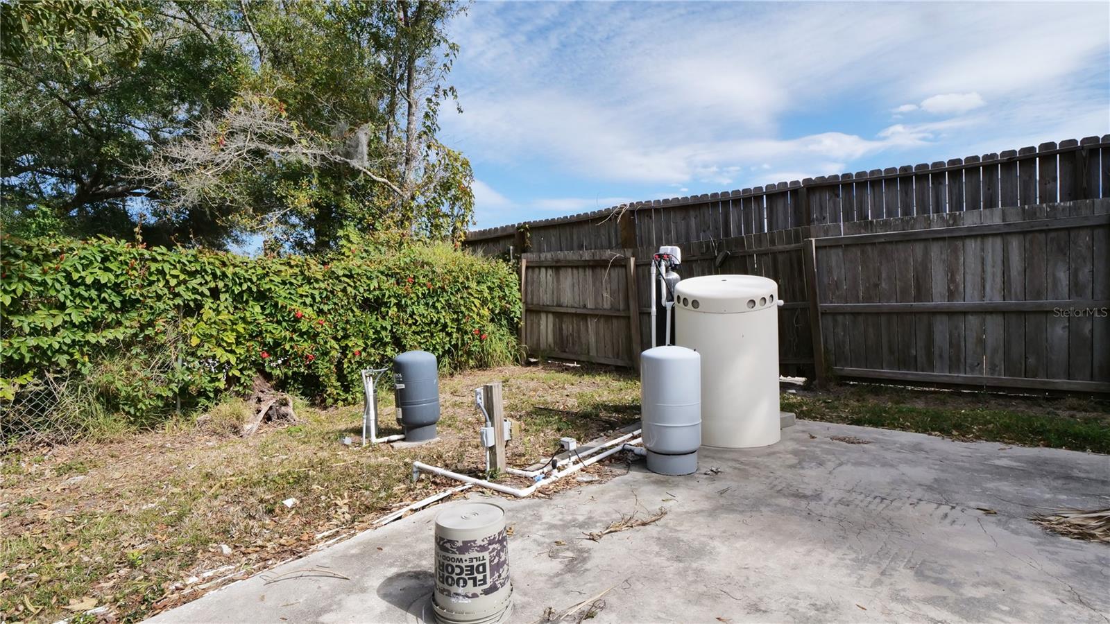 HOLLYWOOD GARDENS - Residential