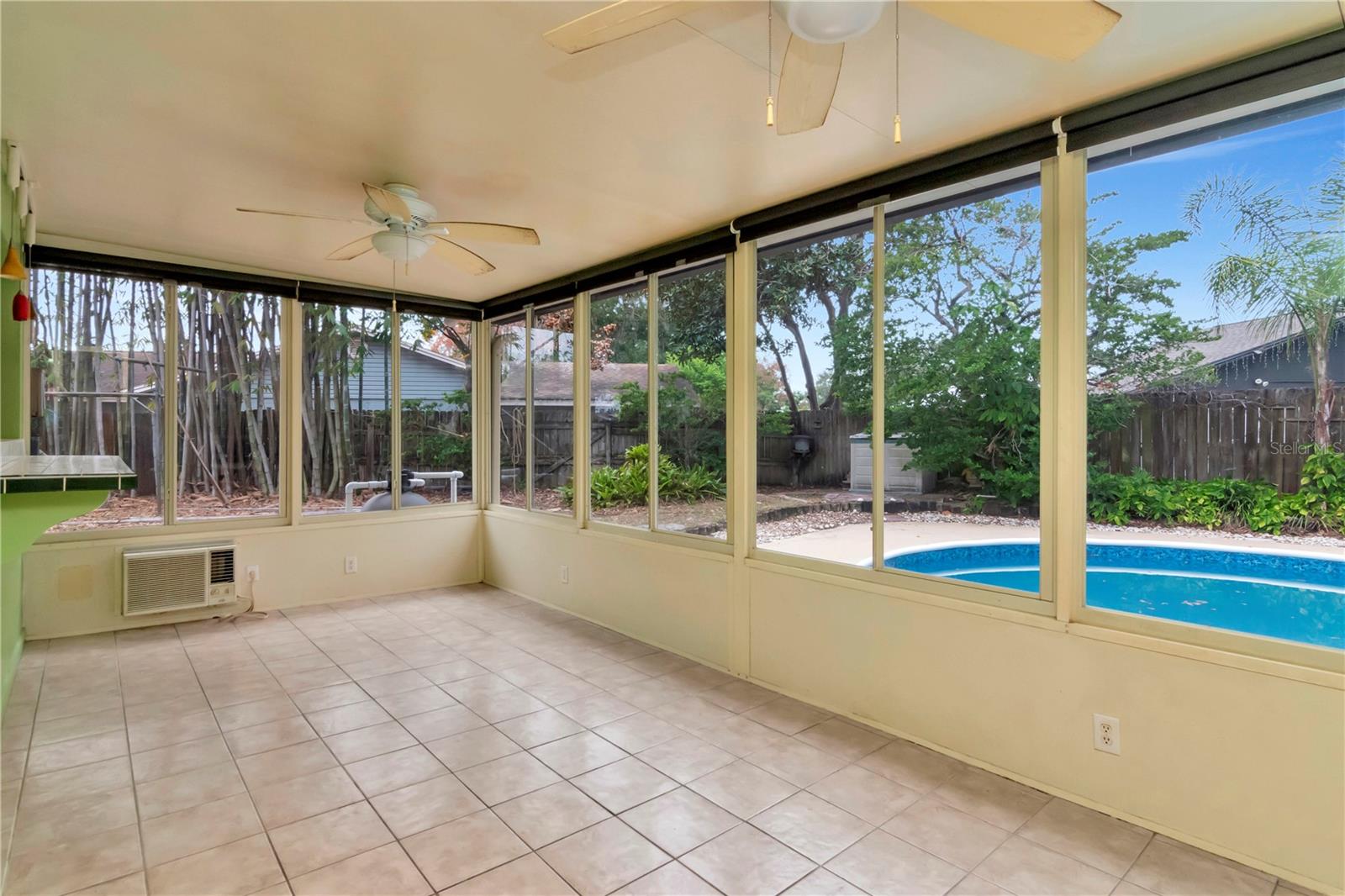 HILLSIDE UNIT 04 - Residential