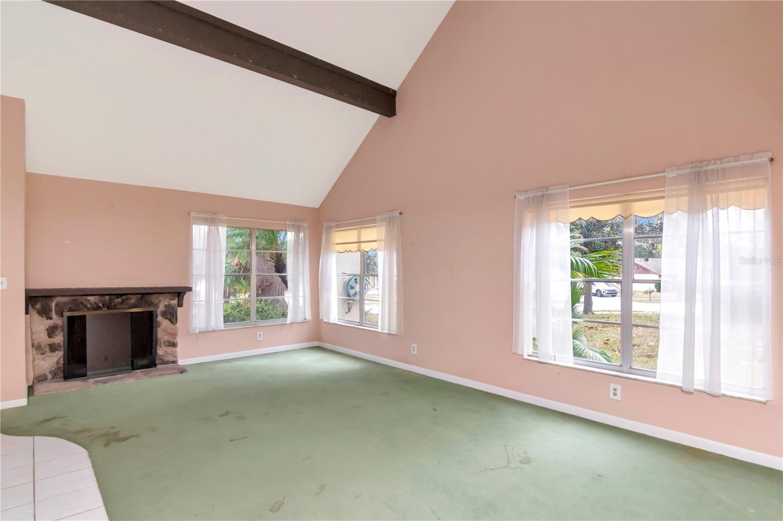 HILLSIDE UNIT 04 - Residential