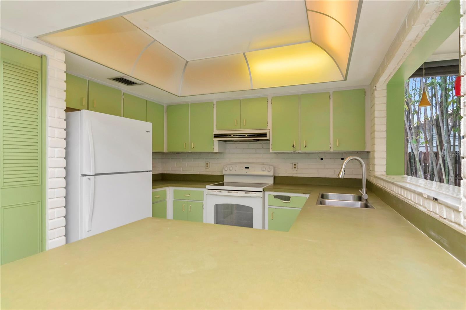 HILLSIDE UNIT 04 - Residential