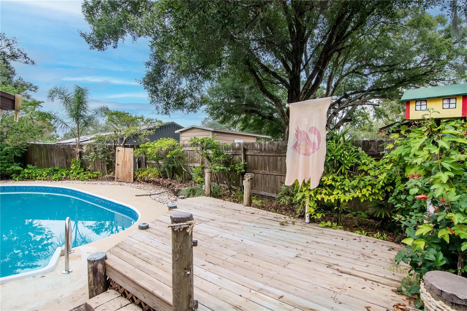 HILLSIDE UNIT 04 - Residential