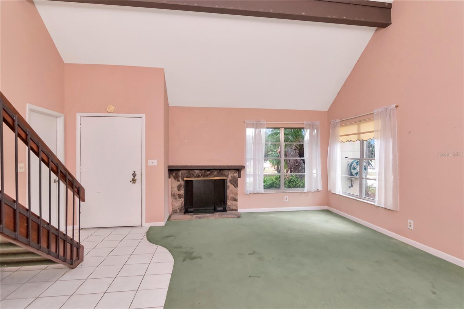 HILLSIDE UNIT 04 - Residential