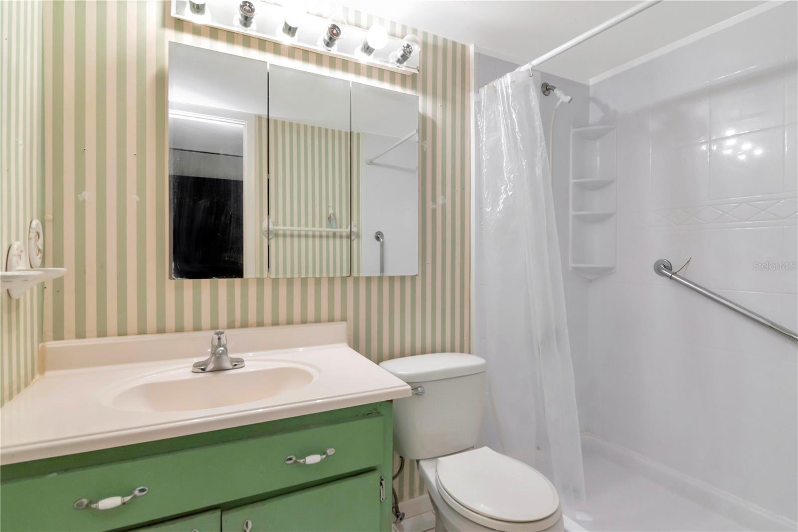 HILLSIDE UNIT 04 - Residential