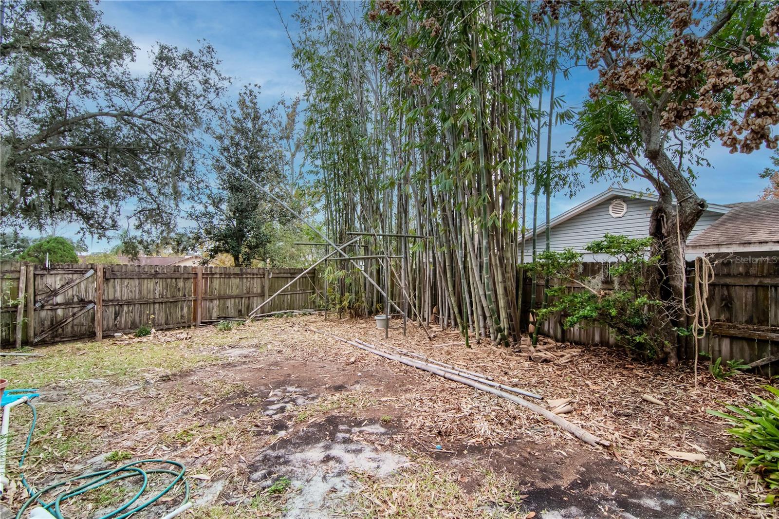 HILLSIDE UNIT 04 - Residential