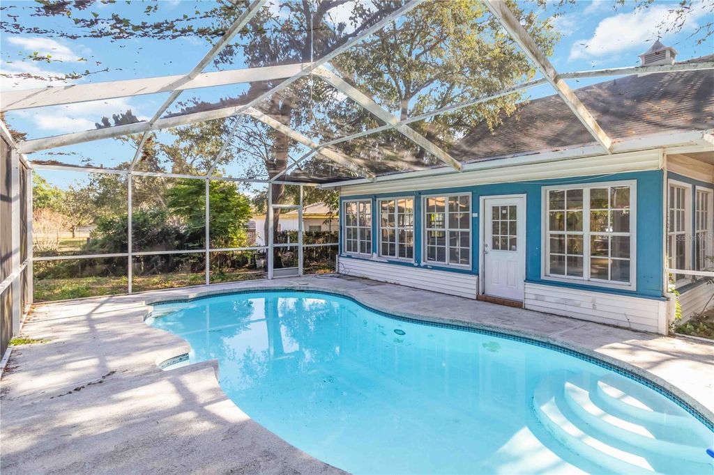 Photo of 4126 Temple Heights Road, Tampa, FL 33617 (MLS # TB8459193)