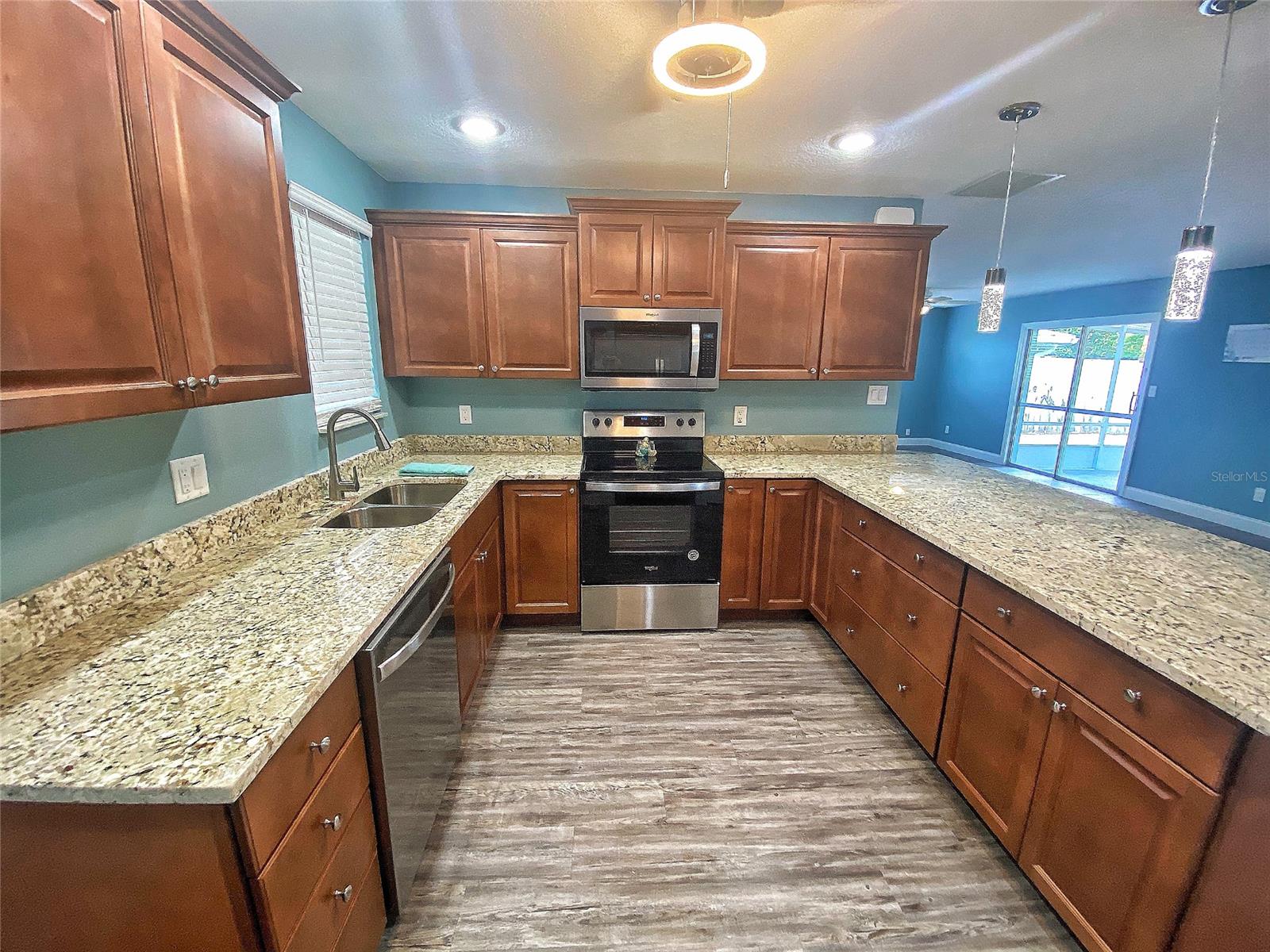 Plaza Shores - Residential