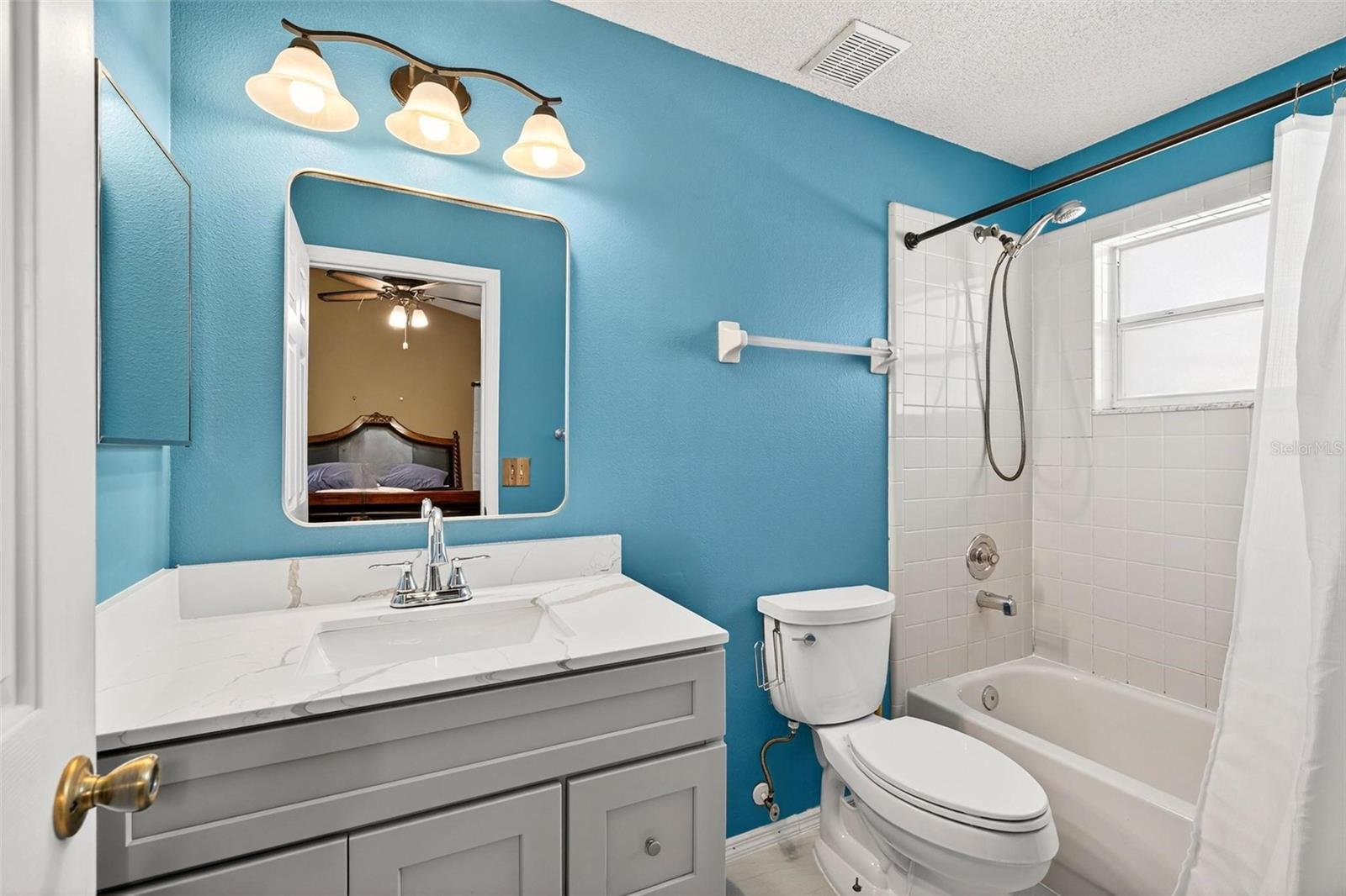 WHISPERING WINDS - Residential