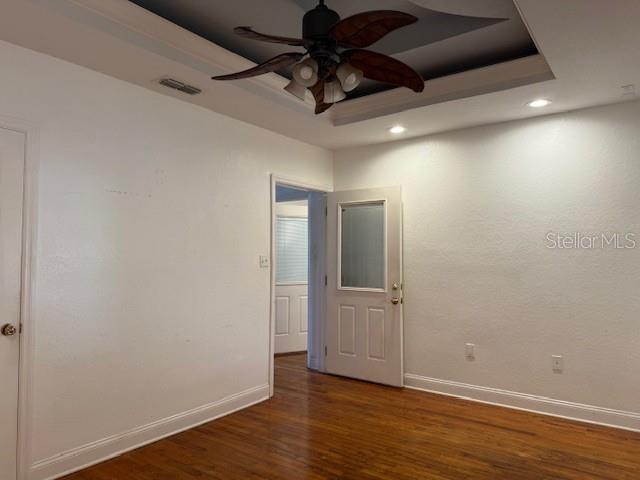 RESUB PIPKINS L N ADD - Commercial Lease