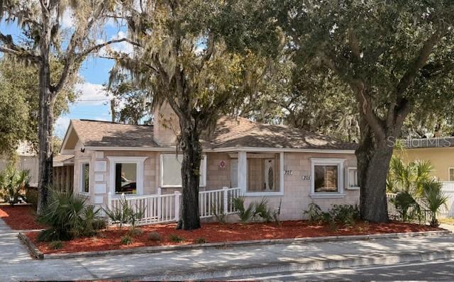 RESUB PIPKINS L N ADD - Commercial Lease