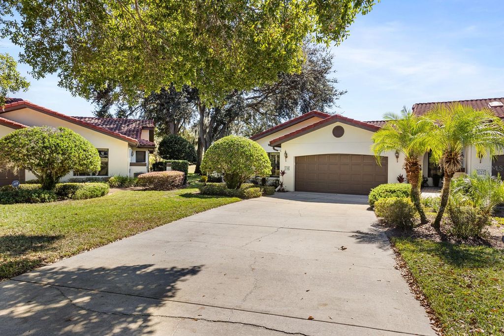 Photo of 138 Stratford Court, Haines City, FL 33844 (MLS # P4936776)