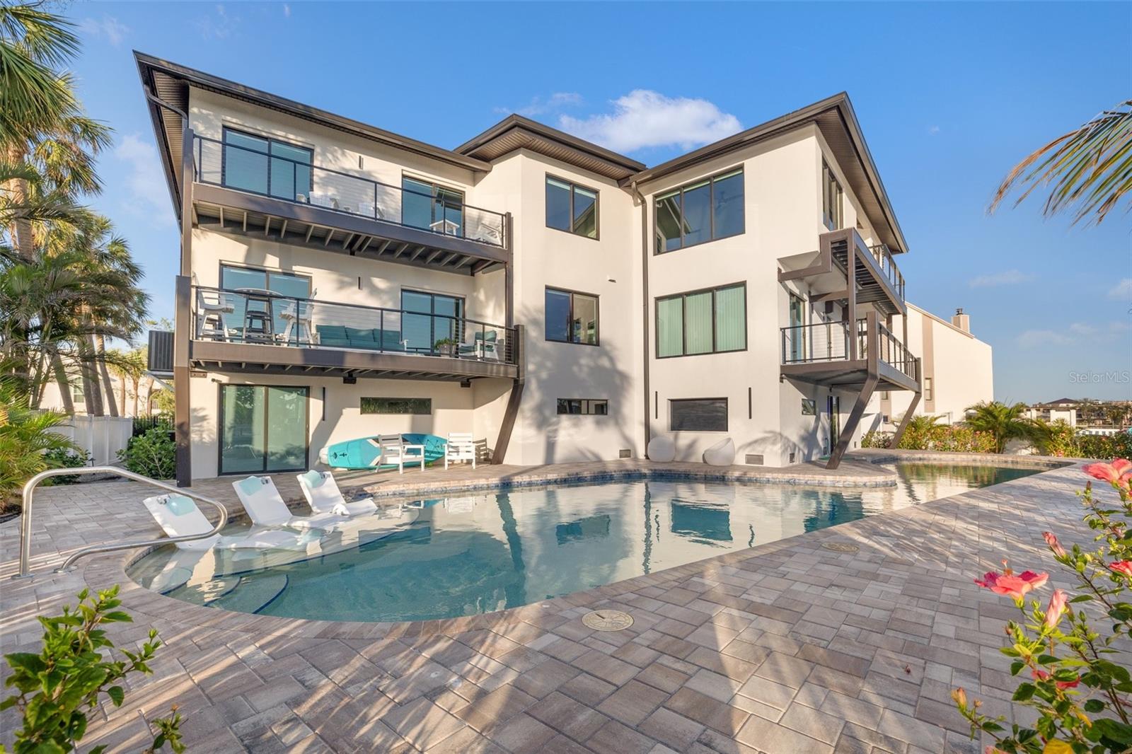 GRIFFITH CAPRI ISLE CONDO - Residential Lease