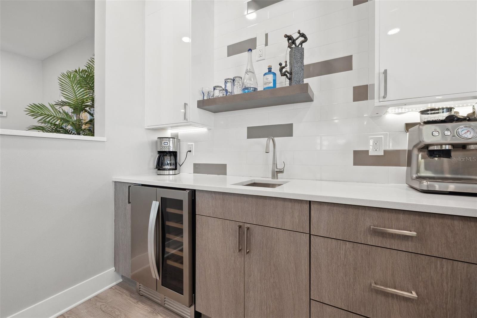 GRIFFITH CAPRI ISLE CONDO - Residential Lease