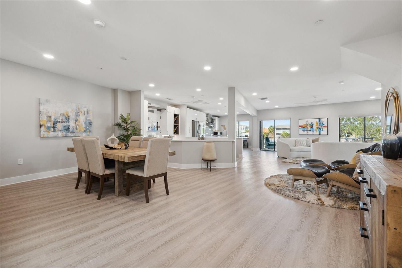 GRIFFITH CAPRI ISLE CONDO - Residential Lease