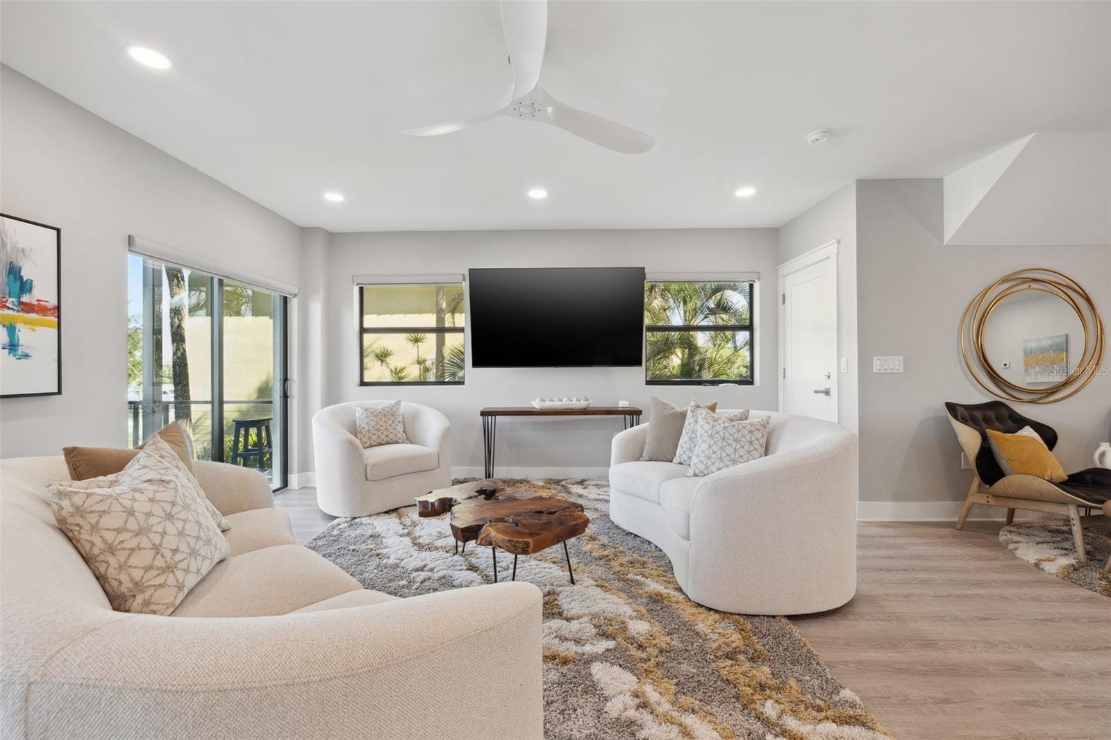 GRIFFITH CAPRI ISLE CONDO - Residential Lease