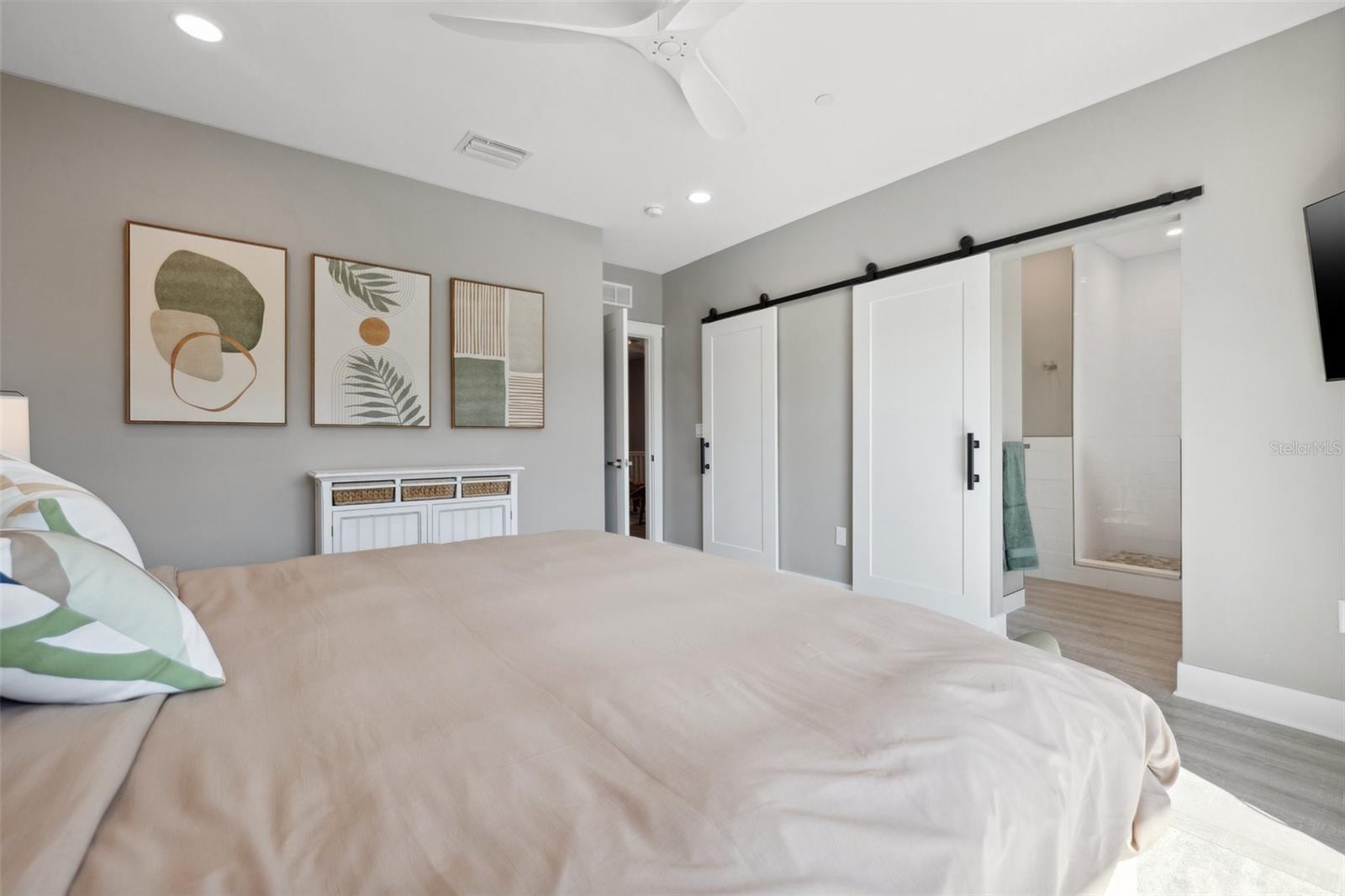 GRIFFITH CAPRI ISLE CONDO - Residential Lease