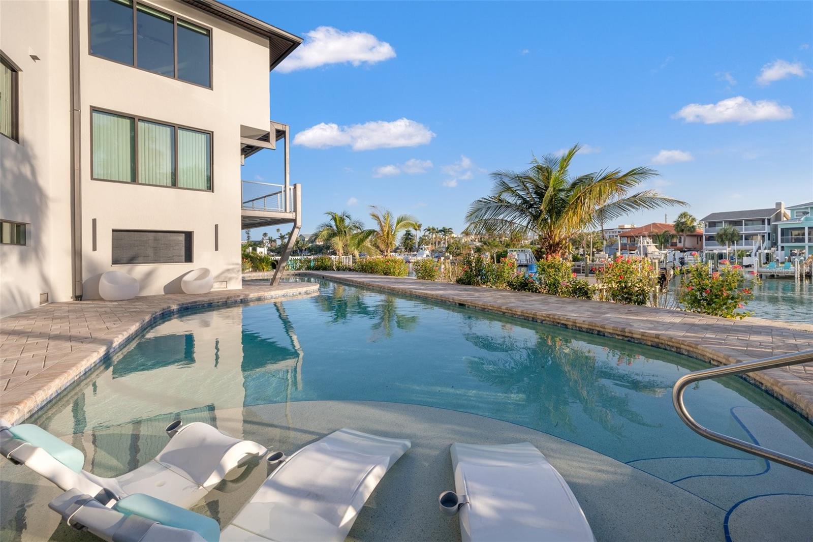 GRIFFITH CAPRI ISLE CONDO - Residential Lease