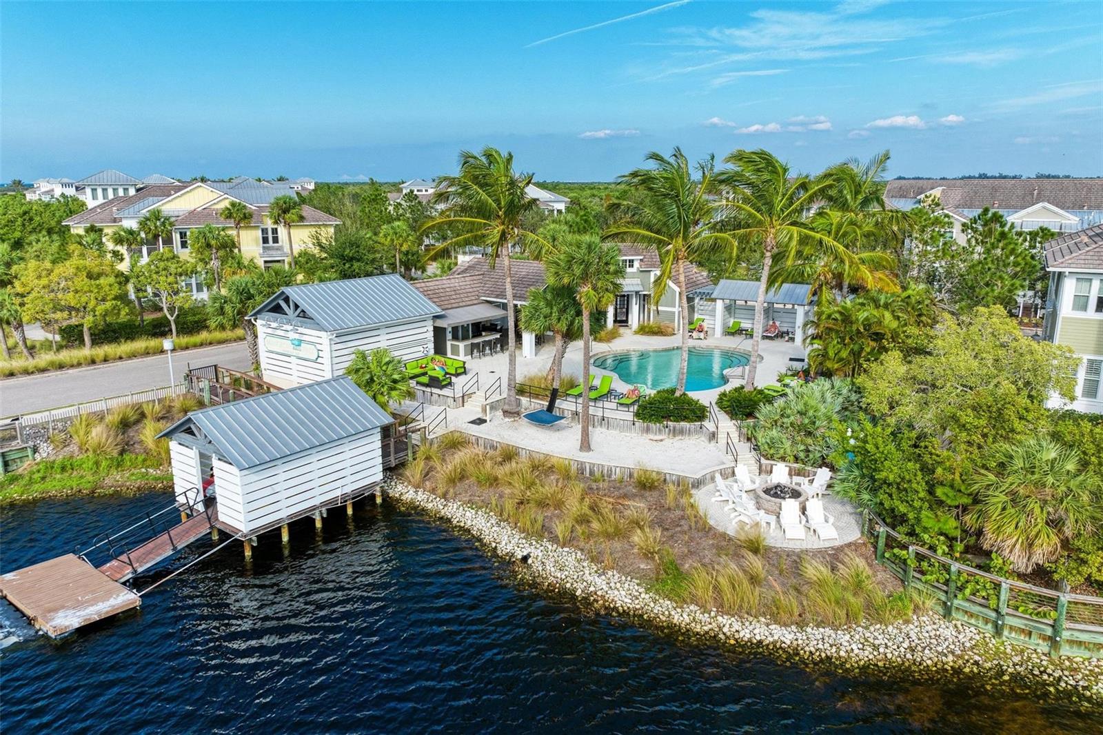MANGROVE WALK ON HARBOUR ISLE - Residential