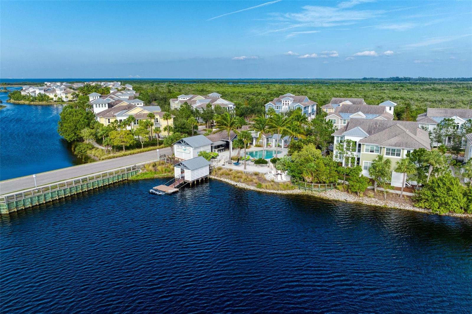 MANGROVE WALK ON HARBOUR ISLE - Residential