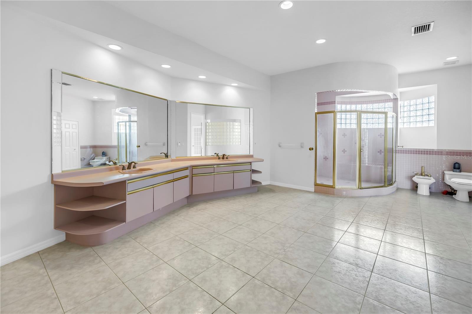 TIERRA VERDE UNIT 1 4TH REP - Residential