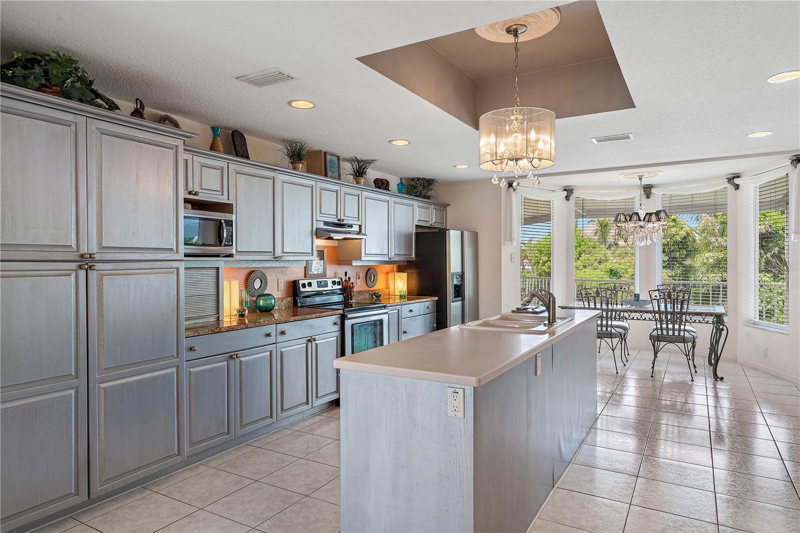 TIERRA VERDE UNIT 1 4TH REP - Residential