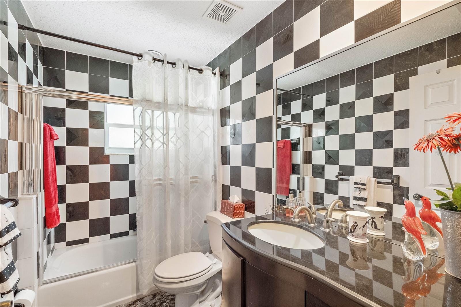 TIERRA VERDE UNIT 1 4TH REP - Residential