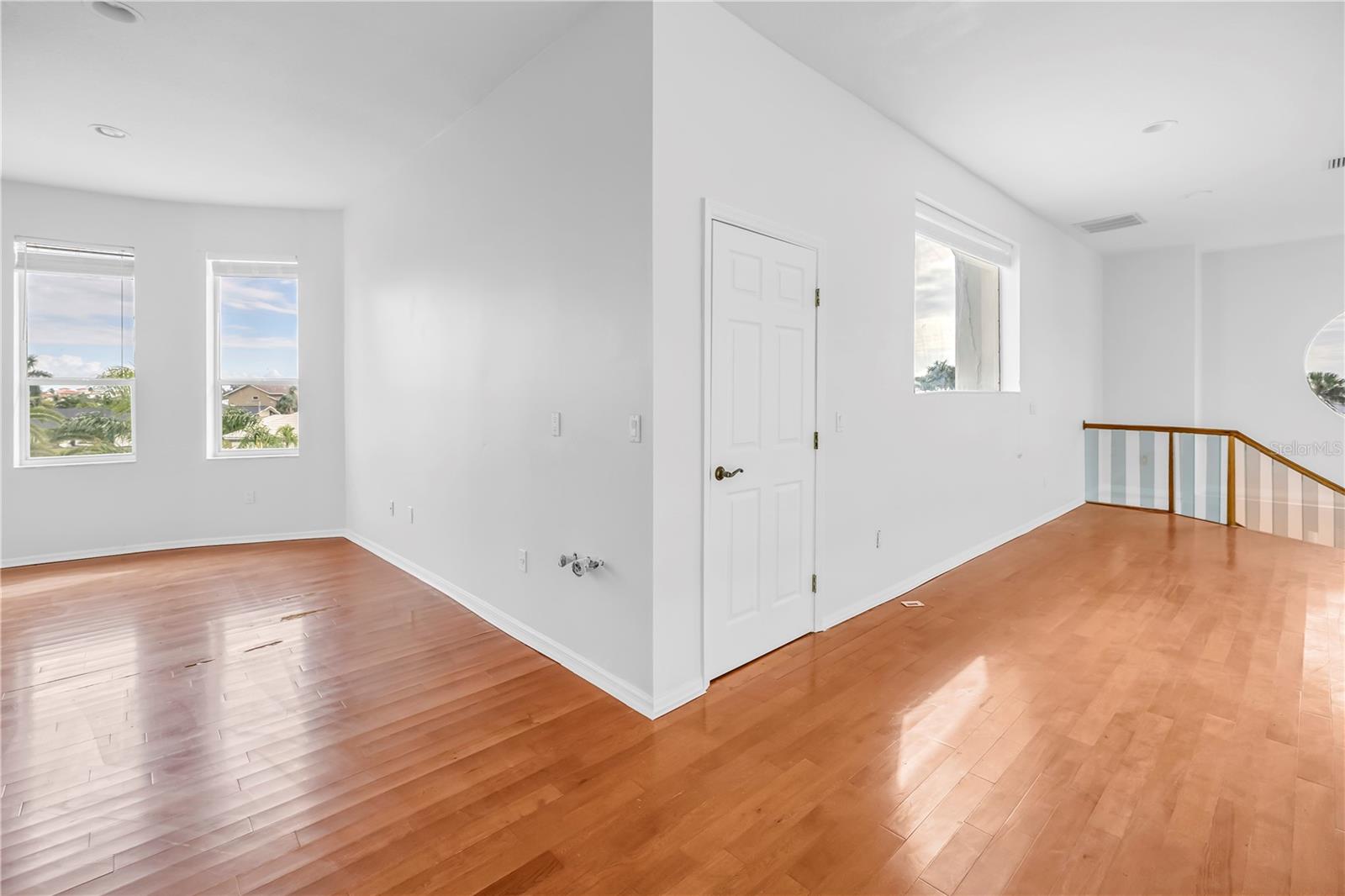 TIERRA VERDE UNIT 1 4TH REP - Residential