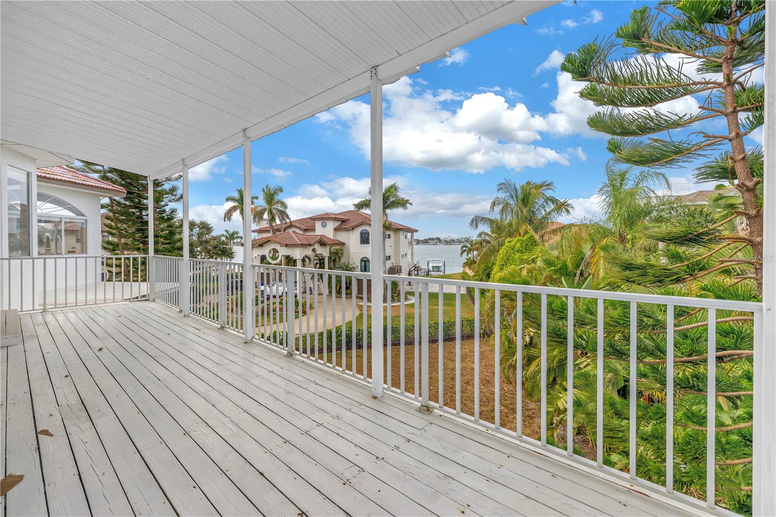 TIERRA VERDE UNIT 1 4TH REP - Residential