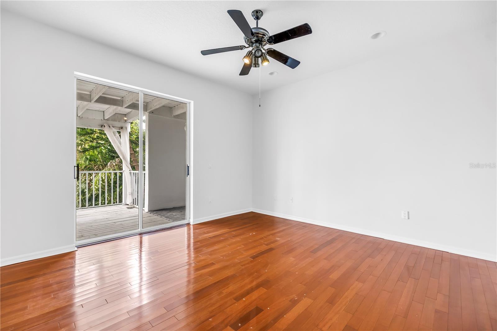 TIERRA VERDE UNIT 1 4TH REP - Residential