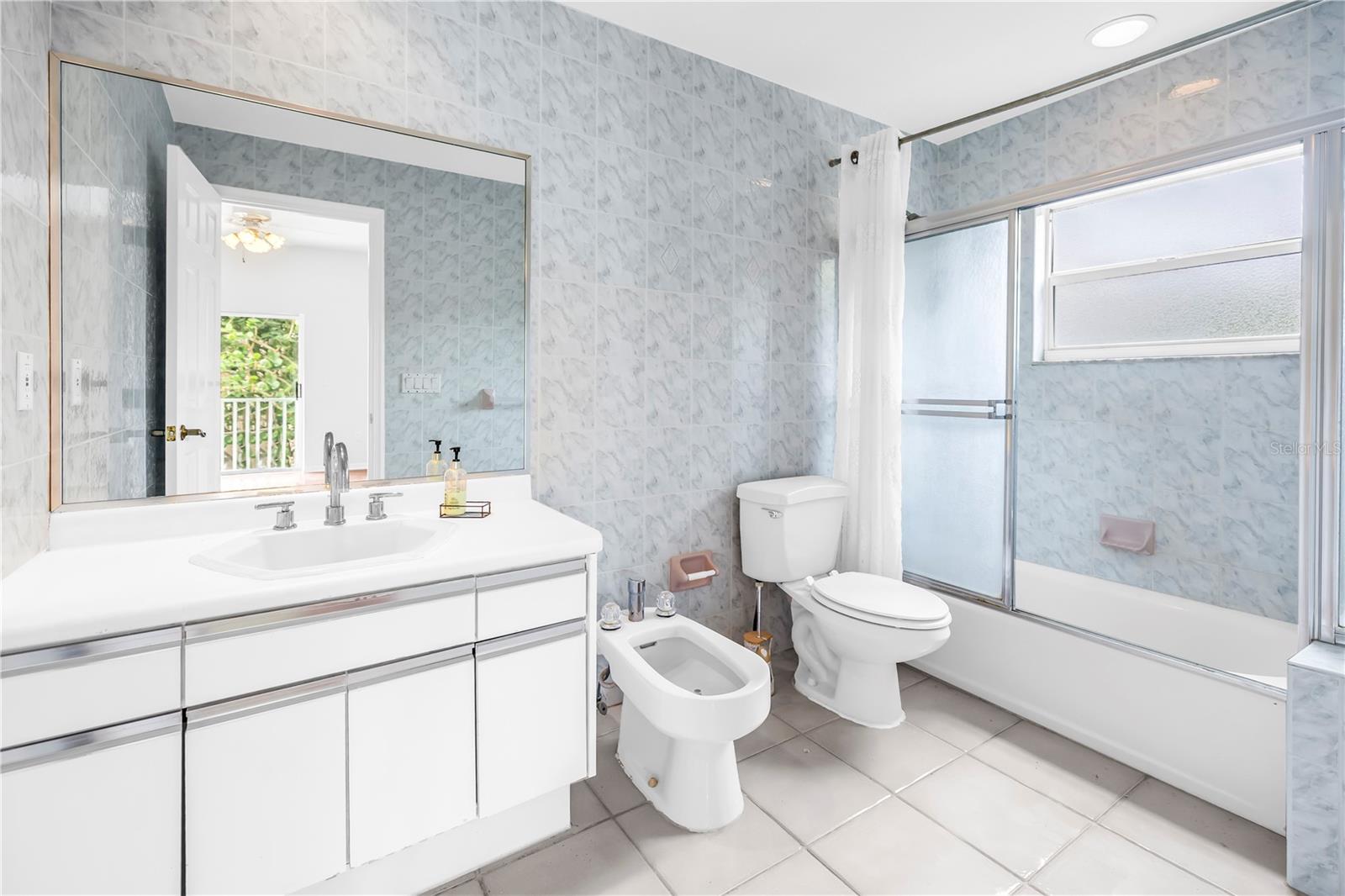 TIERRA VERDE UNIT 1 4TH REP - Residential