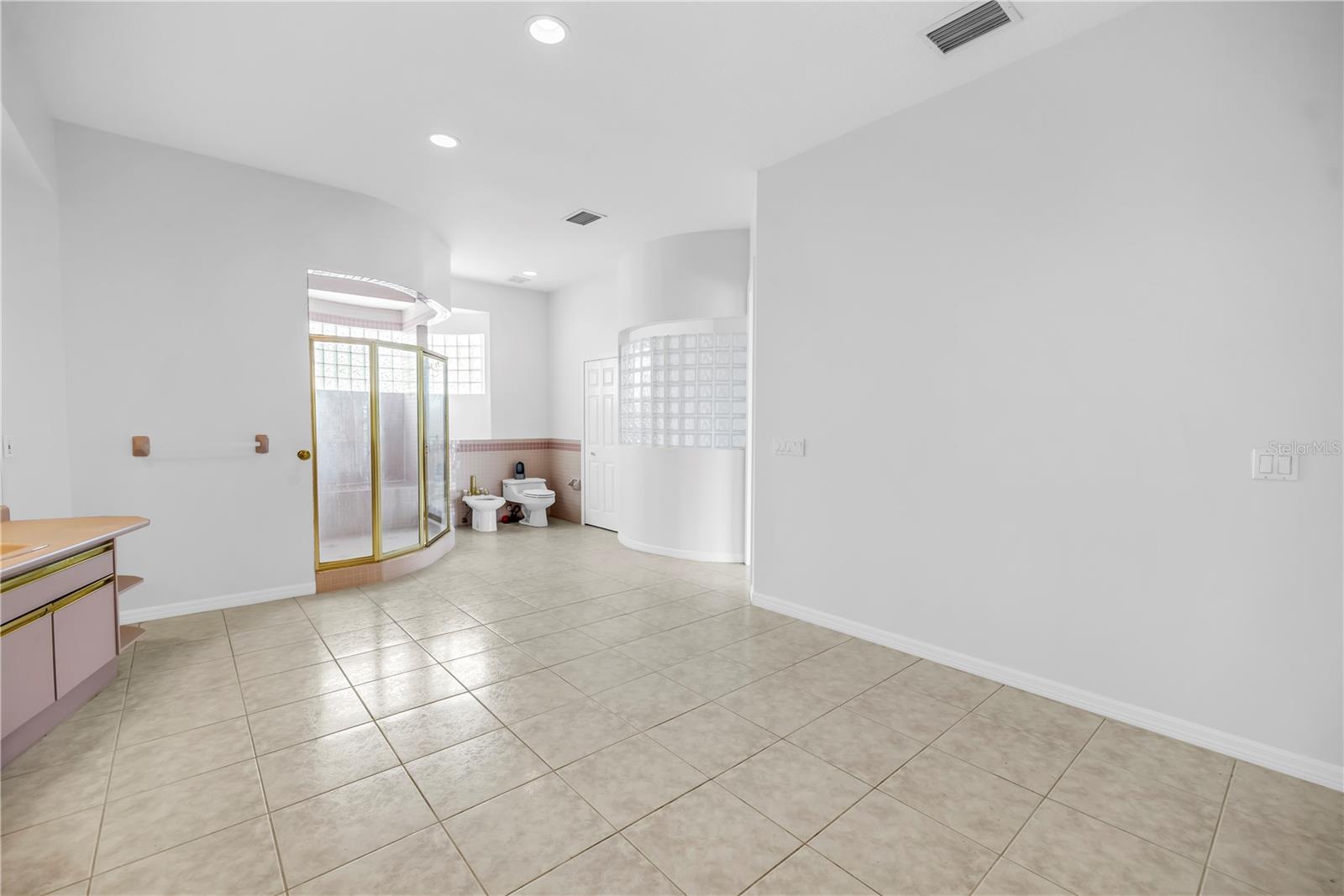 TIERRA VERDE UNIT 1 4TH REP - Residential