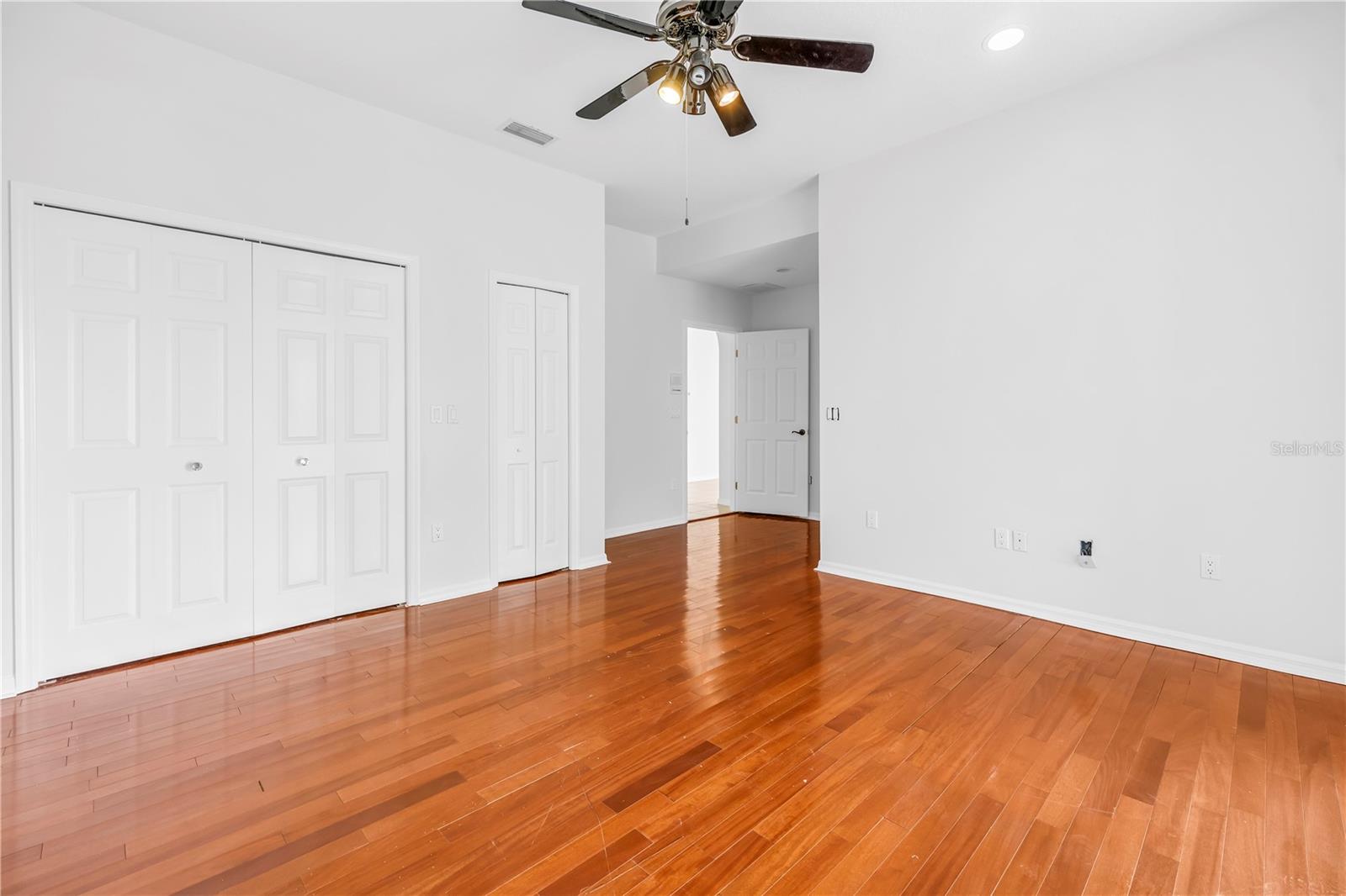 TIERRA VERDE UNIT 1 4TH REP - Residential