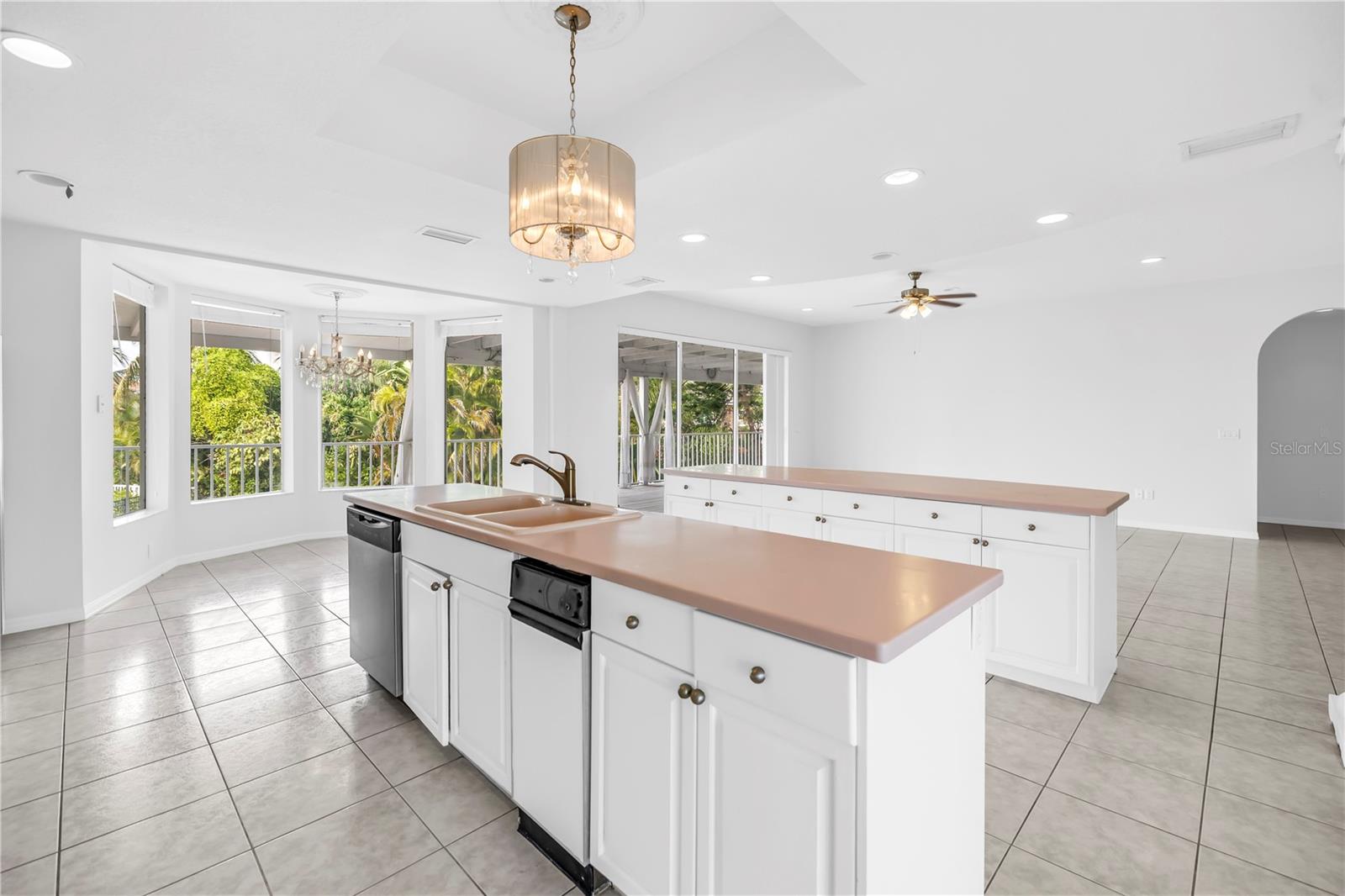 TIERRA VERDE UNIT 1 4TH REP - Residential