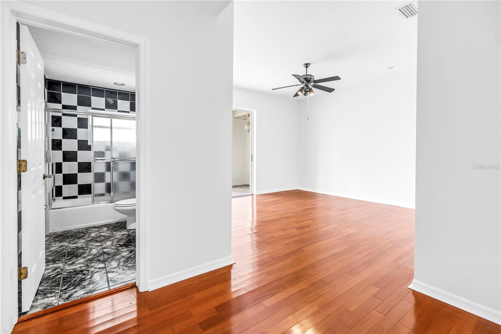 TIERRA VERDE UNIT 1 4TH REP - Residential