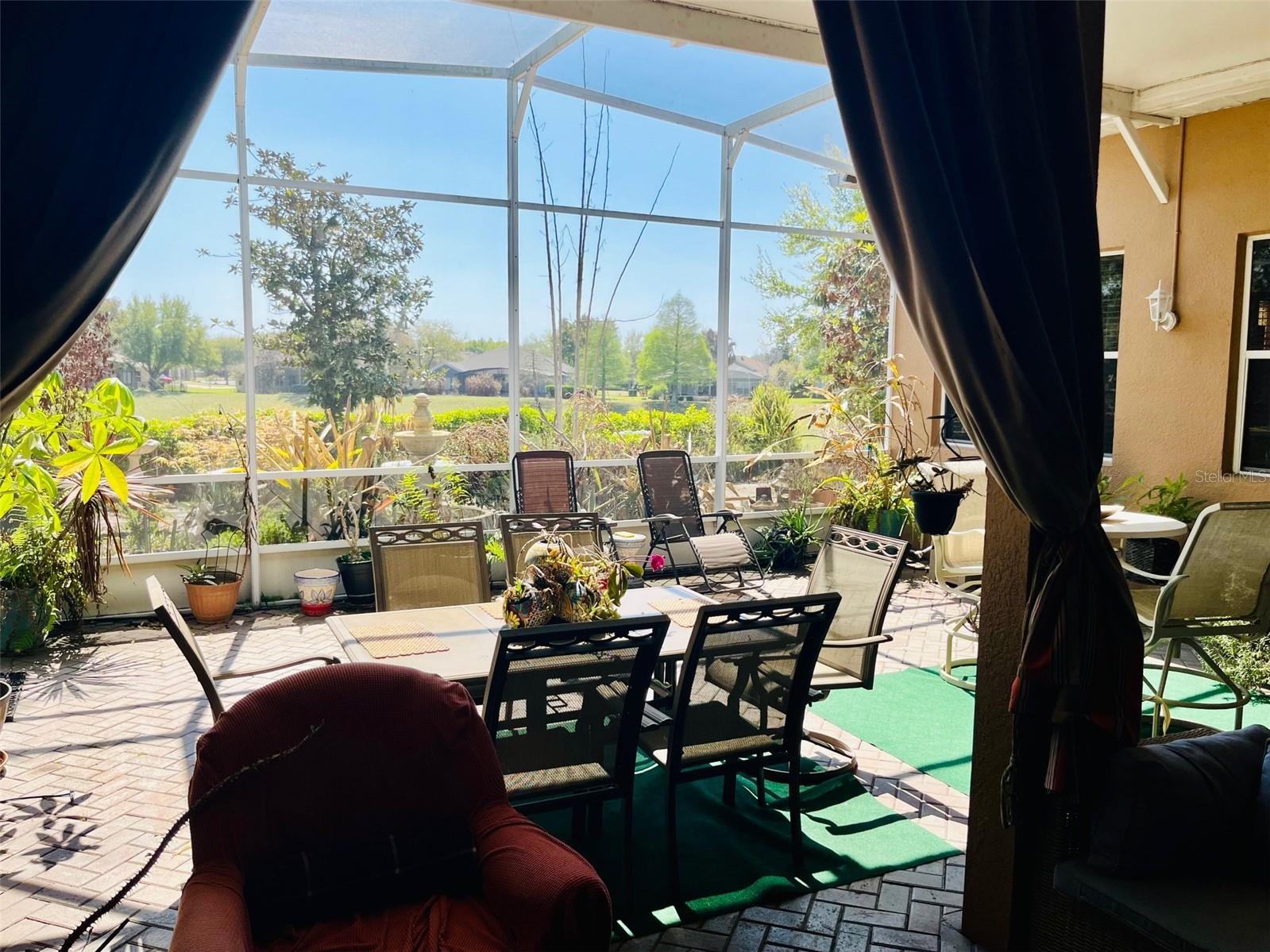 CASCADES OF GROVELAND (TRILOGY) - Residential