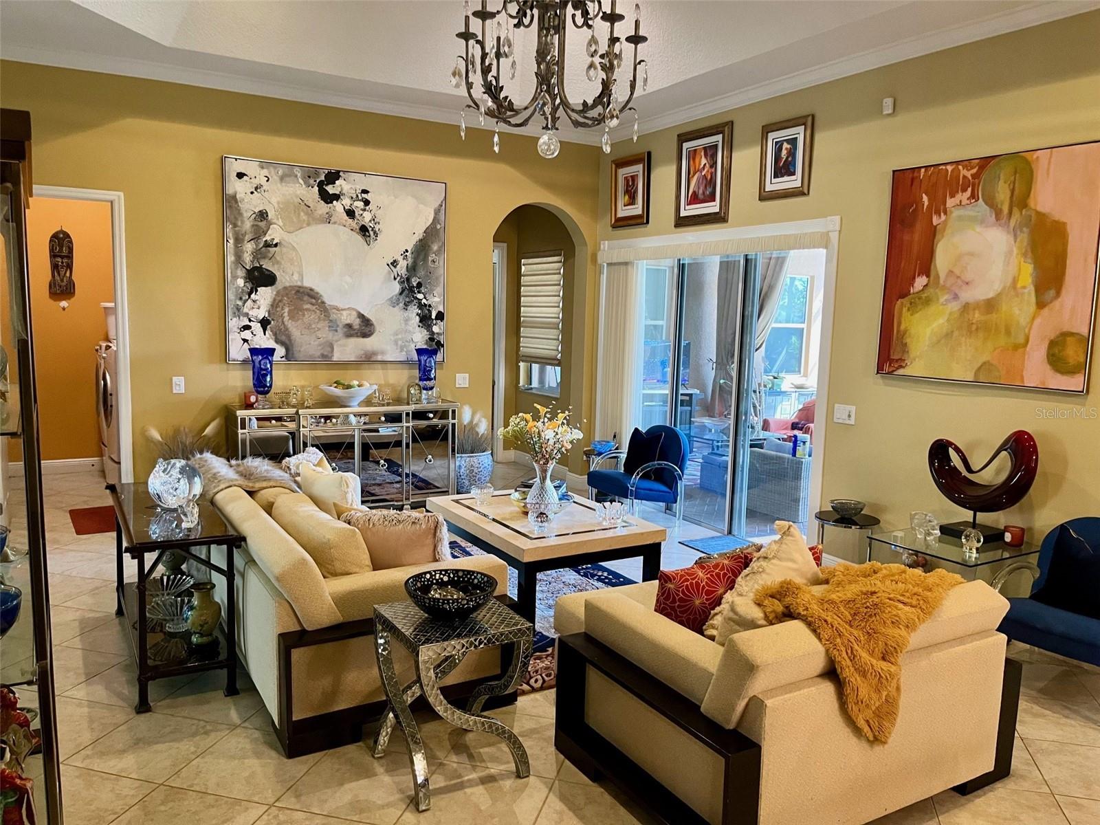 CASCADES OF GROVELAND (TRILOGY) - Residential