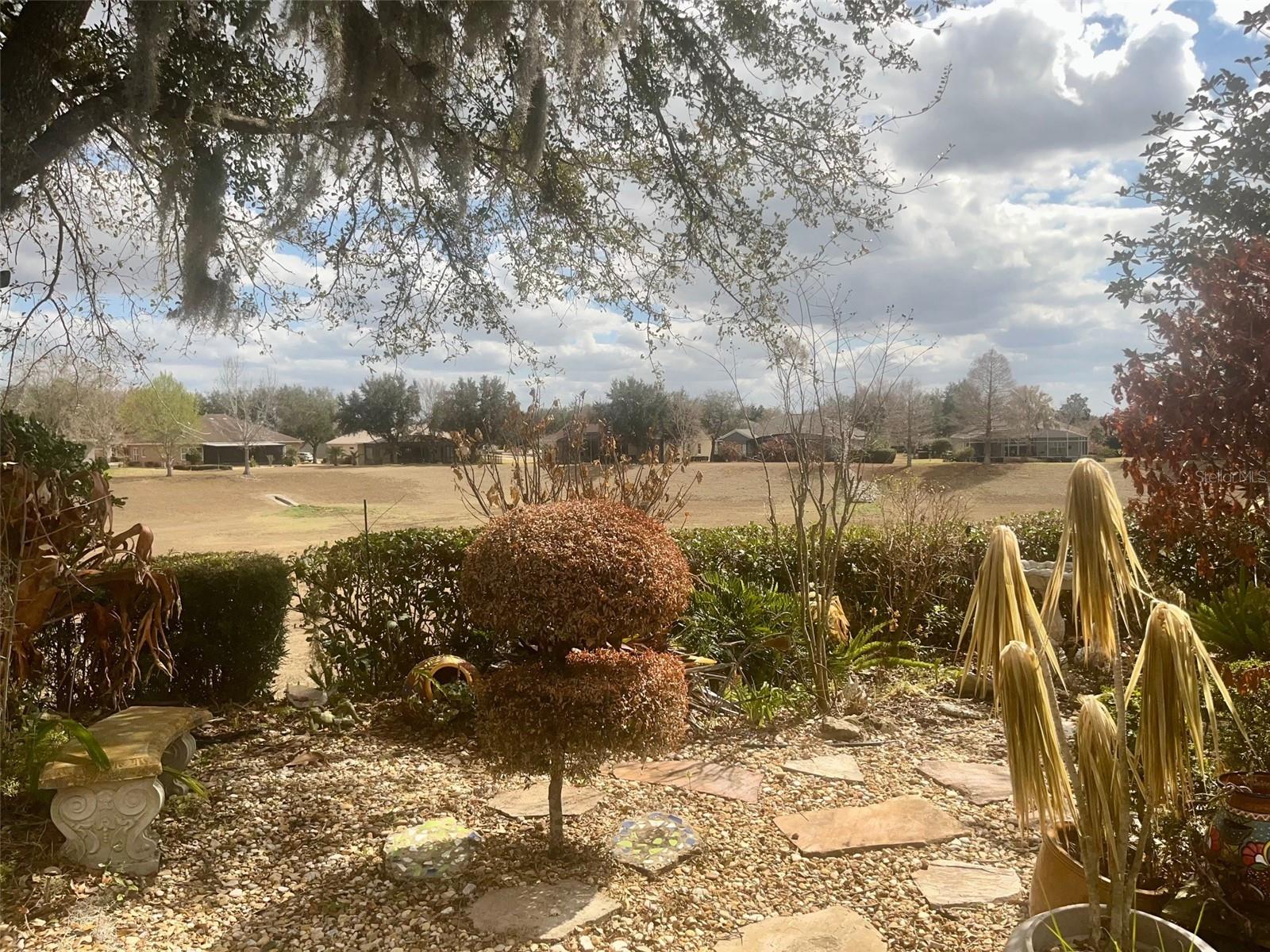 CASCADES OF GROVELAND (TRILOGY) - Residential